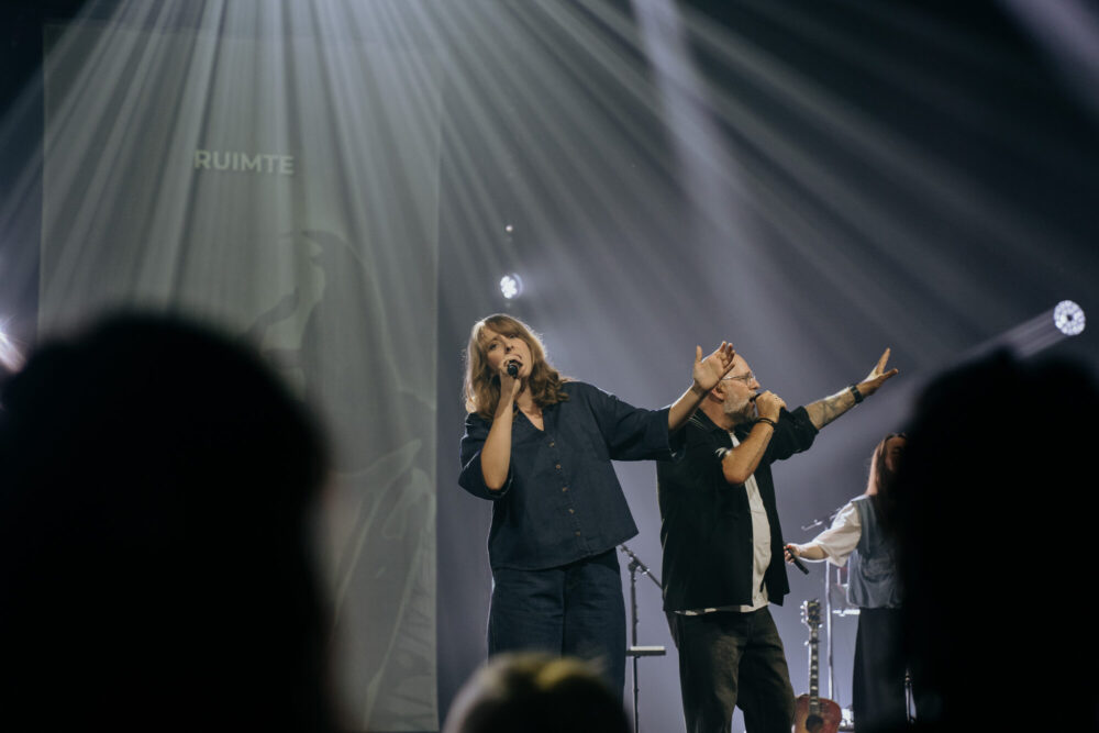 Zang in het spotlicht tijdens de live-opname van Jezus Messias